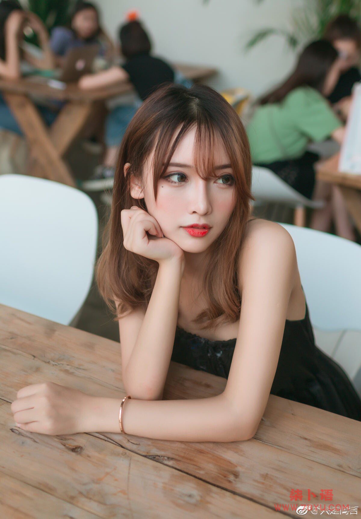 只是简言 – 全套合集及视频 - 柒卜语
